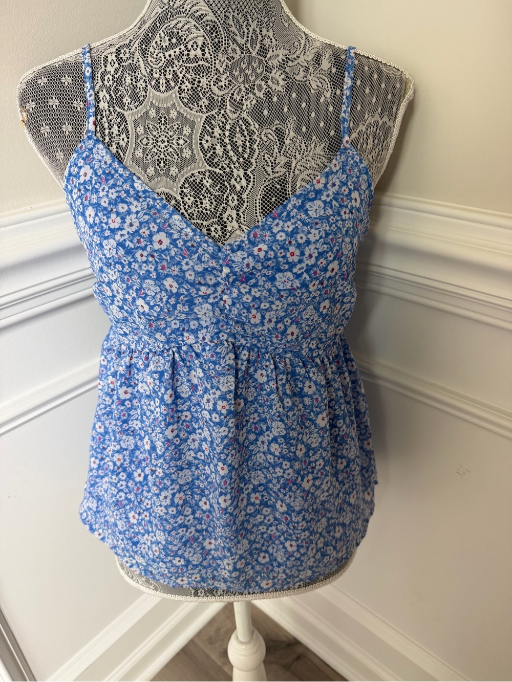 Japna Women’s Blue Floral Blouse Size M